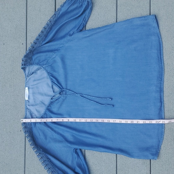 Retrelogy Chambray Peasant Top - Picture 9 of 11